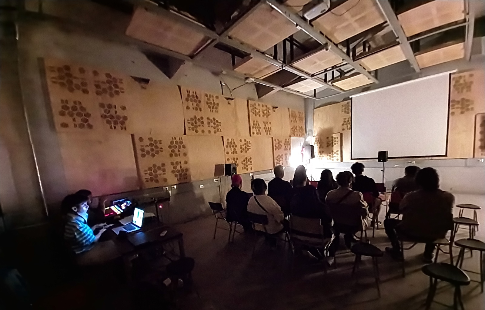 Artista sonora Javiera Robledo Karapas visita la UACh